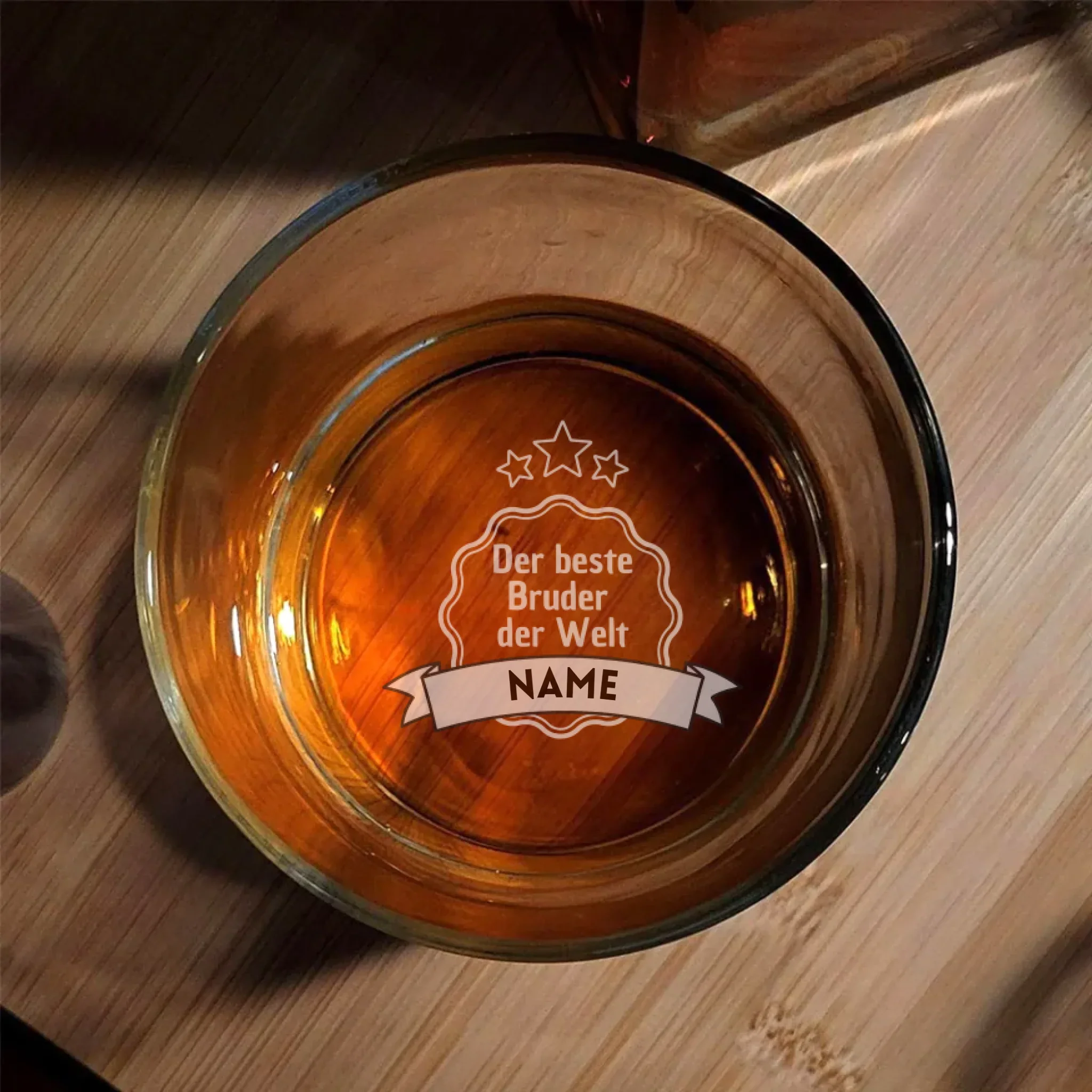 Verre à whisky personnalisé avec votre propre gravure sur le fond - verre en cristal avec le nom "le meilleur frère", cadeau personnalisé – Image 3