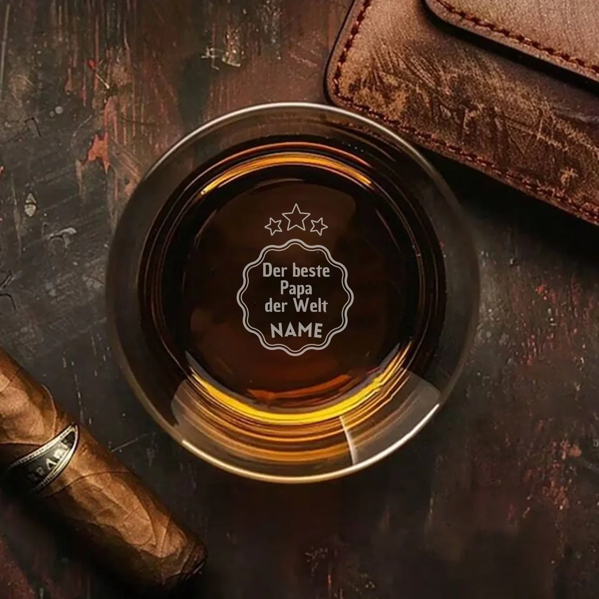 Verre à whisky personnalisé avec votre propre gravure sur le fond - verre en cristal avec nom et inscription « Meilleur papa »